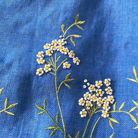 Beaded and embroidered linen pencil skirt - Picture 2 of 5